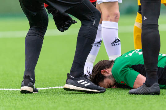 Varbergs Oliver Stanisic har ont