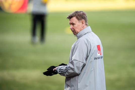 assistant coach Peter Wettergren of the Swedish national