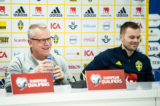 Janne Andersson, head coach and Sebastian Larsson of the