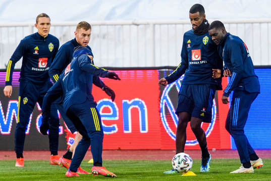 Ludwig Augustinsson, Dejan Kulusevski, Alexander Isak and