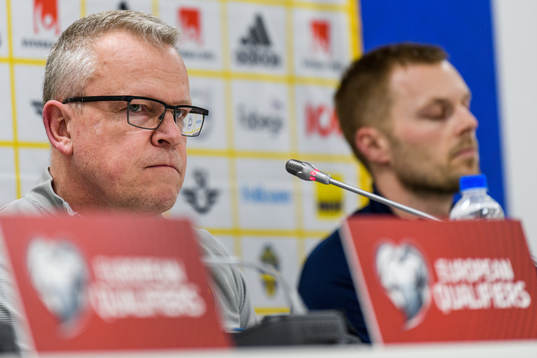 Janne Andersson, head coach and Sebastian Larsson of the
