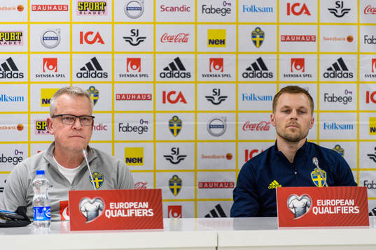 Janne Andersson, head coach and Sebastian Larsson of the