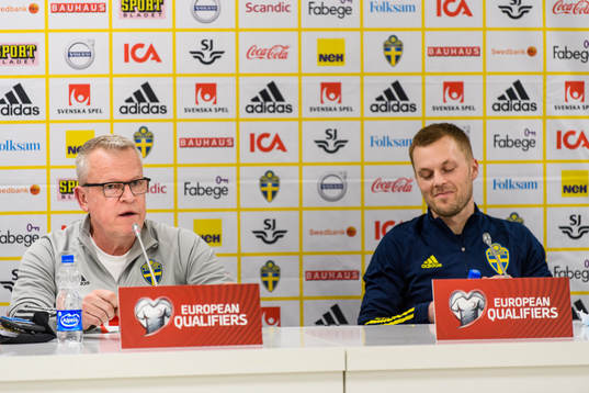Janne Andersson, head coach and Sebastian Larsson of the
