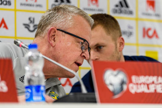 Janne Andersson, head coach and Sebastian Larsson of the