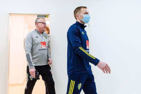 Janne Andersson, head coach and Sebastian Larsson of the