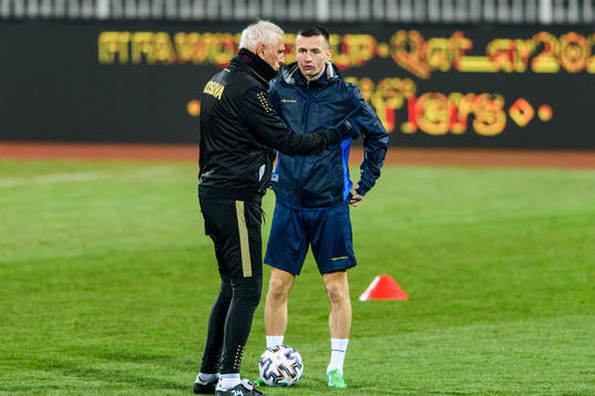 Bersant Celina and Bernard Challandes, head coach of the