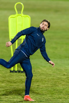 Arber Zeneli of the Kosovo national football team warm up