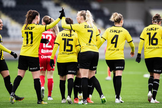 Häckens Stina Blackstenius jublar