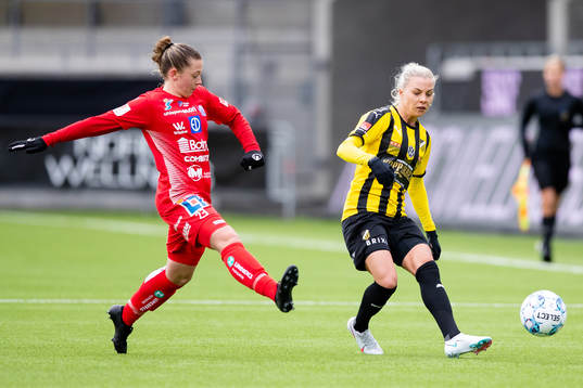 Linköpings Cornelia Kapocs och Häckens Lotta Ökvist