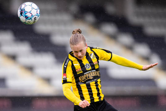 Häckens Filippa Curmark nickar