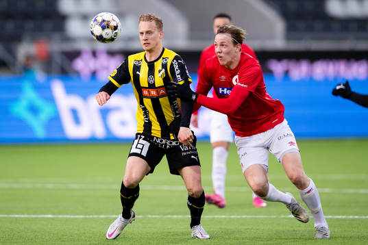 Häckens Gustav Berggren och Degerfors Adam Carlén
