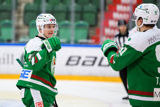 Rögles Olli Palola jublar