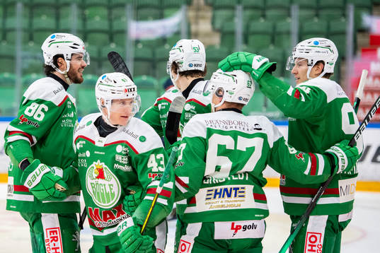 Rögles Olli Palola jublar
