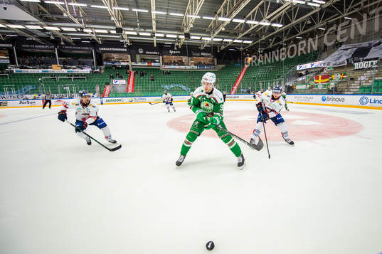Rögles Adam Tambellini och Växjös Emil Pettersson och