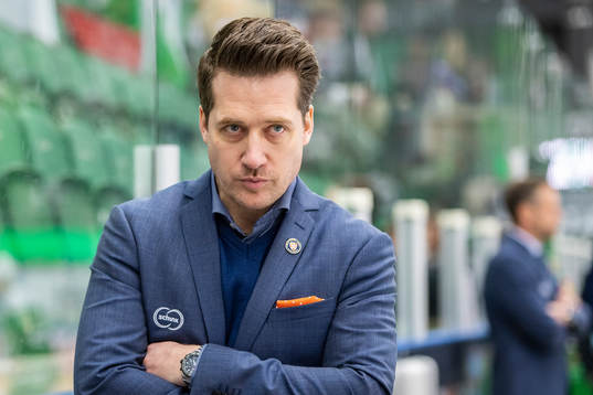 Växjös tränare Sam Hallam