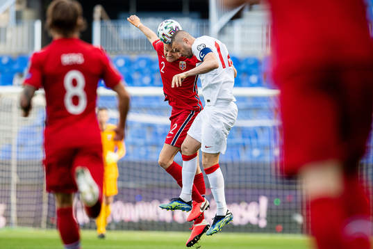 Stian Gregersen of Norway and Burak Yilmaz of Turkey