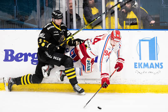 s Simon Fernholm och Timrås Sebastian Hartmann