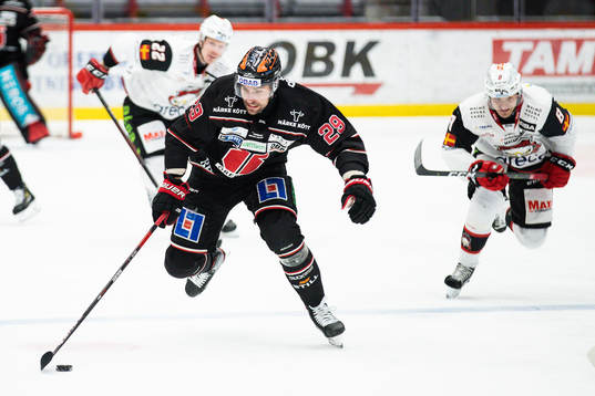 Örebros Ludvig Rensfeldt mot Malmö Redhawks Lars Bryggman
