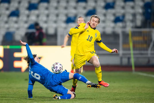 Hekuran Kryeziu  of Kosovo and Emil Forsberg of Sweden