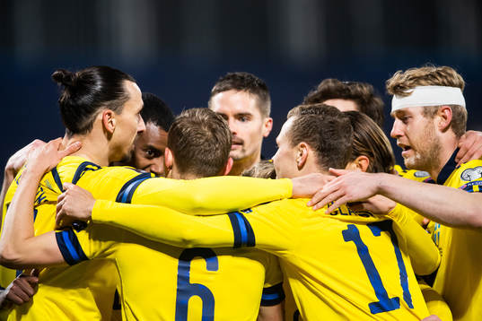 Bläddra bland fler bilder av Football, FIFA World Cup Qualifier, Kosovo - Sweden