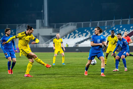 Zlatan Ibrahimovic of Sweden and Benjamin Kololli of Kosovo