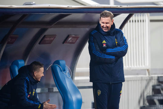 assistant coach Peter Wettergren of Sweden