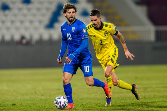 Arber Zeneli of Kosovo and Mikael Lustig of Sweden