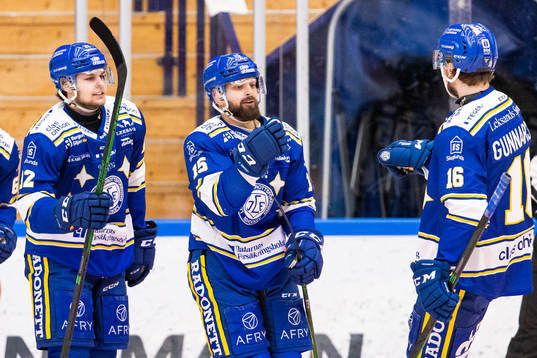 Leksands Otto Paajanen jublar