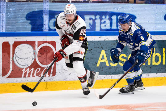 Malmö Redhawks Carl Persson och Leksands Patrik Zackrisson