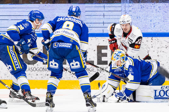 Leksands målvakt Janne Juvonen och Malmö Redhawks Lars