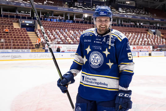 Leksands Jonas Ahnelöv jublar