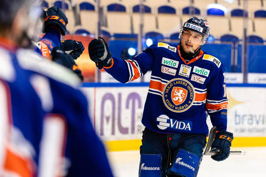 Växjös Brendan Gaunce  jublar