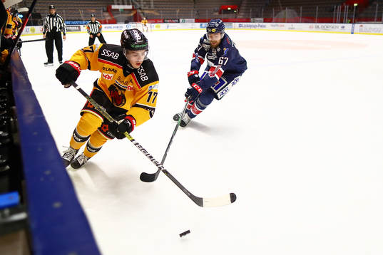 Luleås Isac Brännström och Linköpings Jarno Kärki