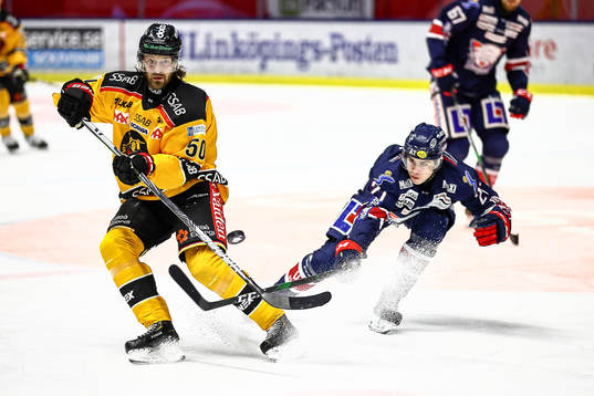 Luleås Daniel Sondell och Linköpings Daniel Ljungman