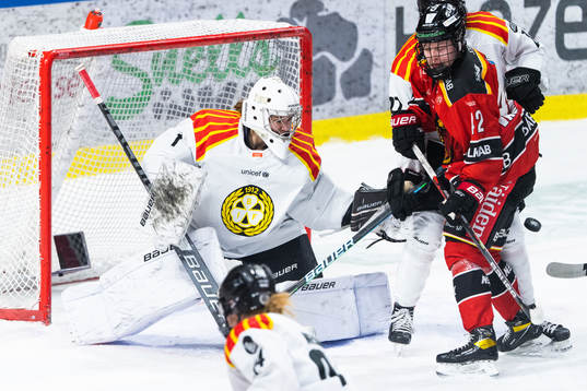 Brynäs målvakt Evellina Suonpää