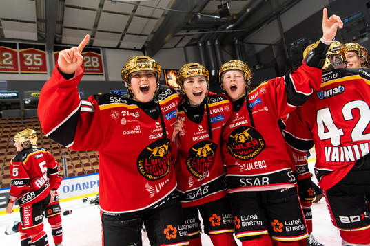 Luleås spelare jublar