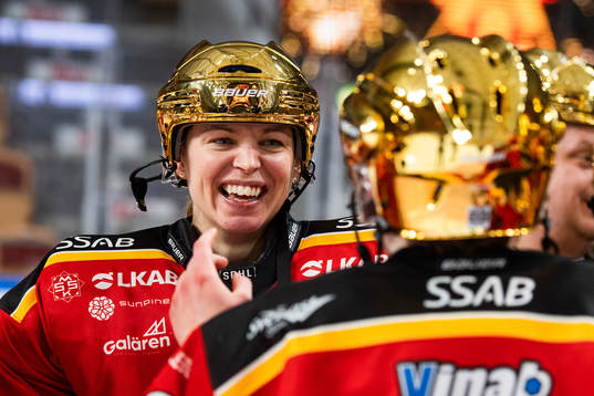 Luleås målvakt Sara Grahn jublar