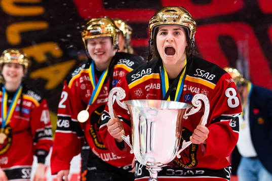 Luleås Michela Cava jublar