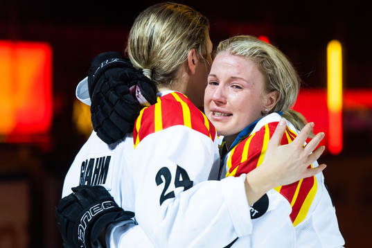 Brynäs Erika Grahm och Hanna Rylander deppar