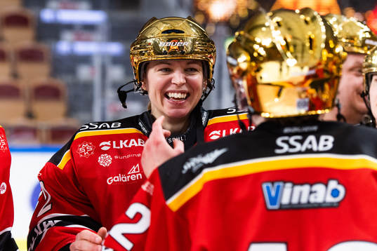 Luleås målvakt Sara Grahn jublar