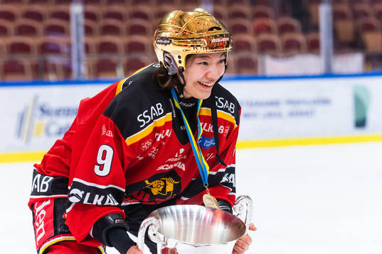 Luleås Chiho Osawa jublar