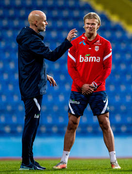 Ståle Solbakken, head coach, and Erling Braut Haaland of
