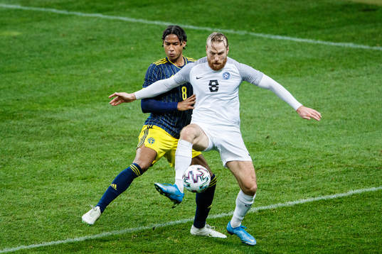 Jens-Lys Cajuste of Sweden and Henri Anier of Estonia