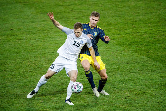 Rauno Sappinen of Estonia and Carl Starfelt  of Sweden