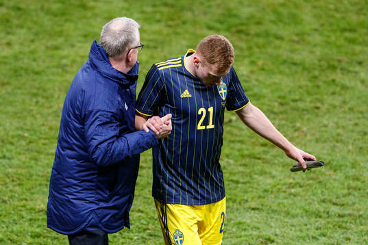 Janne Andersson, head coach and Dejan Kulusevski of Sweden