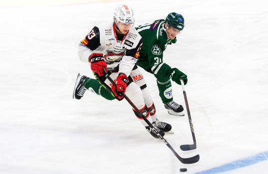 Malmö Redhawks Adam Ollas Mattsson och Färjestads Carl