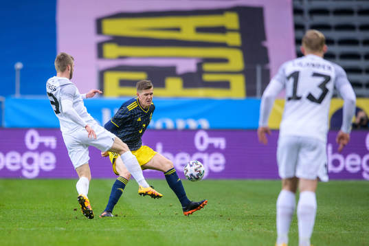 Robert Kirss of Estonia and Joakim Nilsson of Sweden