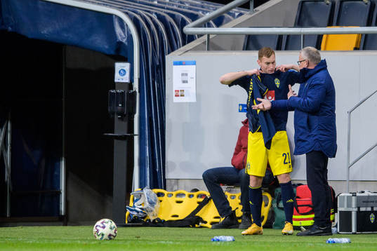 Dejan Kulusevski and Janne Andersson, head coach of Sweden