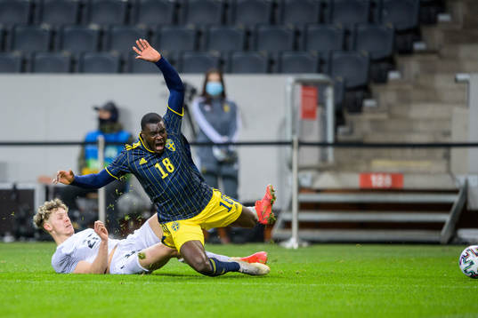 Markus Poom of Estonia and Ken Sema of Sweden
