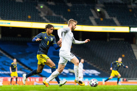 Jens-Lys Cajuste of Sweden and Robert Kirss of Estonia